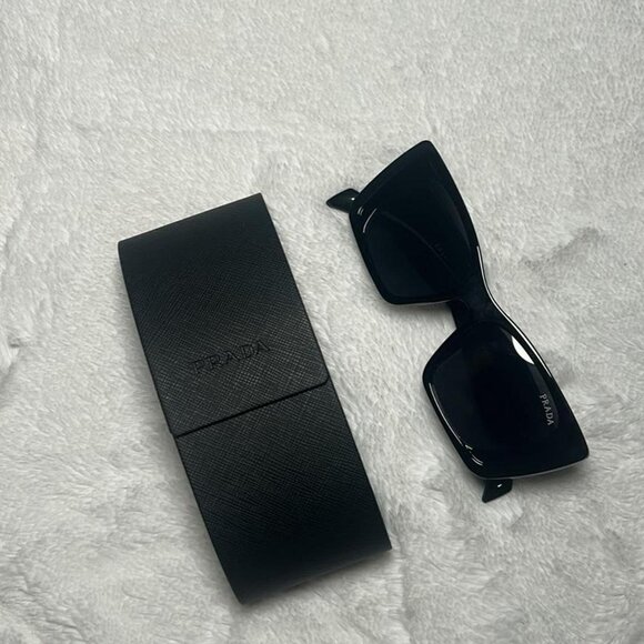 Prada PR08YS Sunglasses | Oversized Rectangle Frame Black/Gray